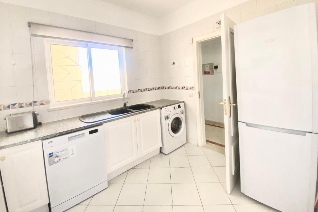 Vilamoura Central 2 Bedroom Flat ภายนอก รูปภาพ