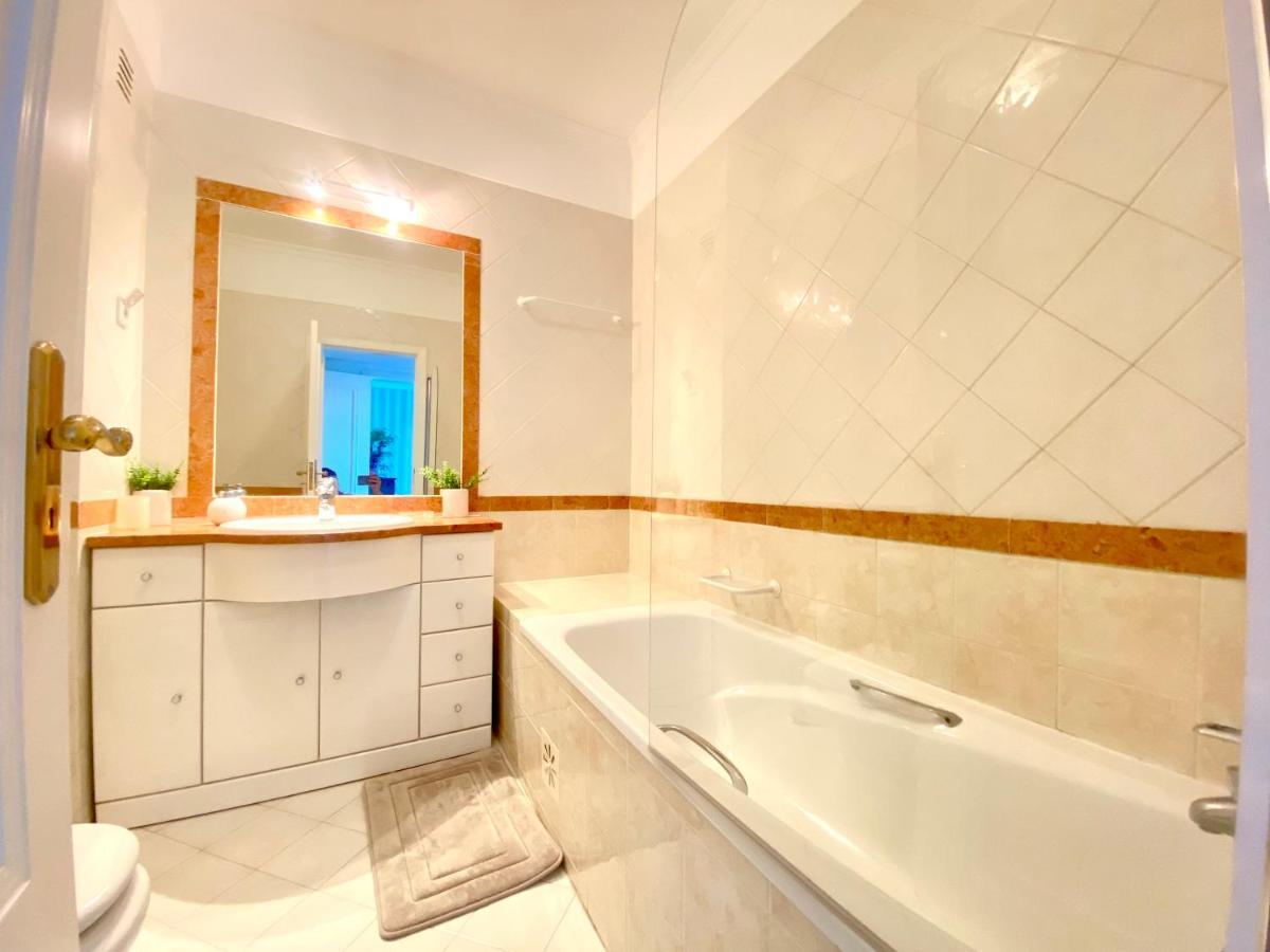 Vilamoura Central 2 Bedroom Flat ภายนอก รูปภาพ